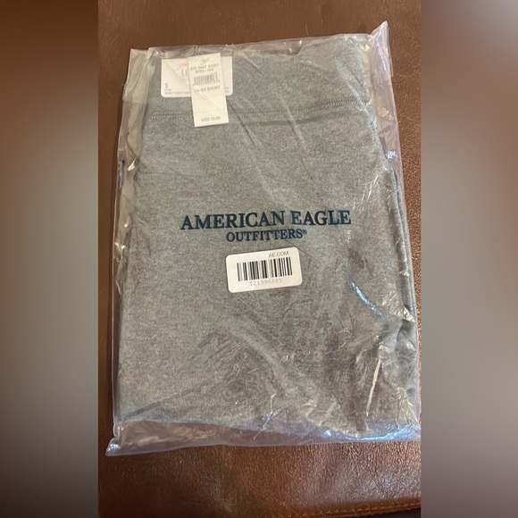 American Eagle leggings Small short - Picture 2 of 2